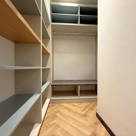 London - Basement